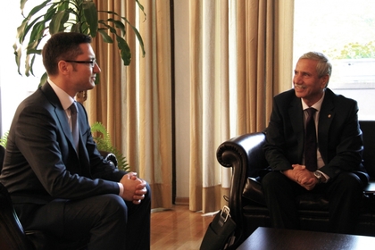  Министър Кристиан Вигенин се срещна с посланика на Държавата Израел